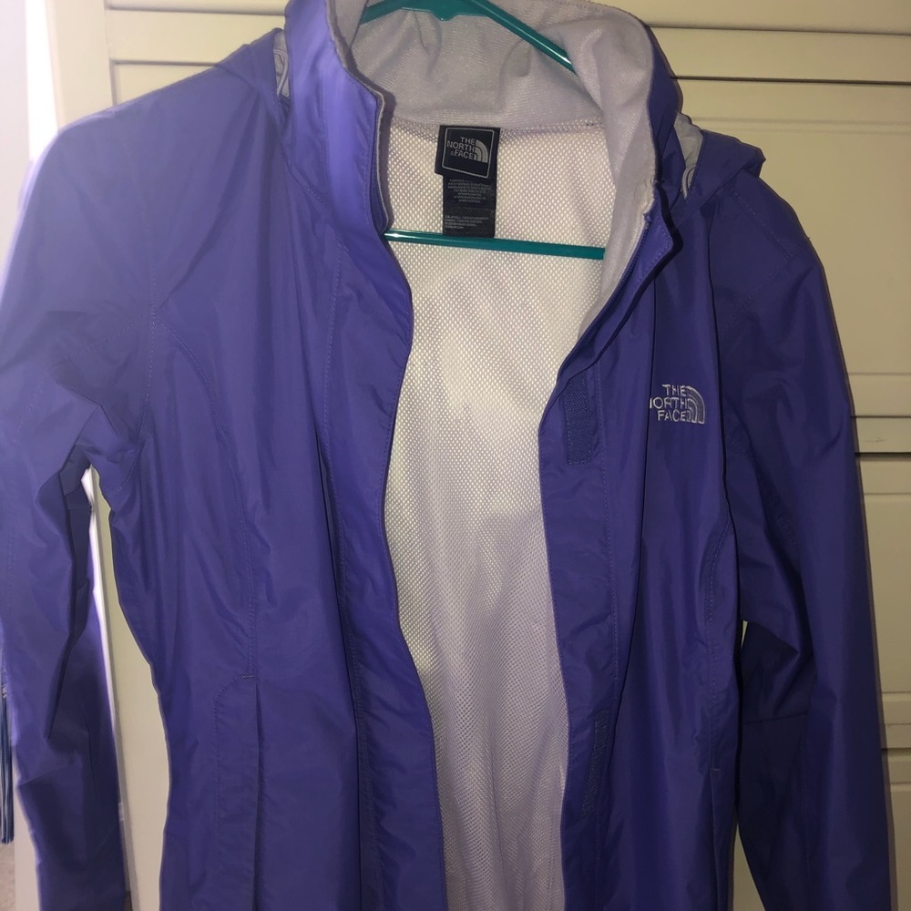 Women’s Northface windbreaker